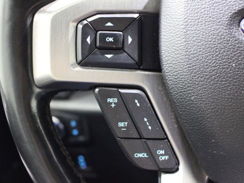 Used 2019 Ford F150 Platinum w/ Equipment Group 701A Luxury AWD/4WD image 12