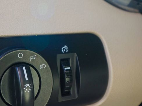 Used 2006 Ford Mustang GT Premium image 17