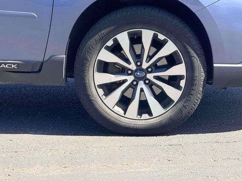 Used 2016 Subaru Outback 2.5i Limited AWD/4WD image 9