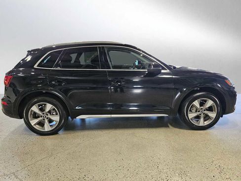 Used 2023 Audi Q5 2.0T Premium w/ Convenience Package image 8