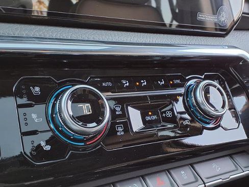 New 2026 GMC Sierra 1500 Denali w/ Denali Reserve Package image 8