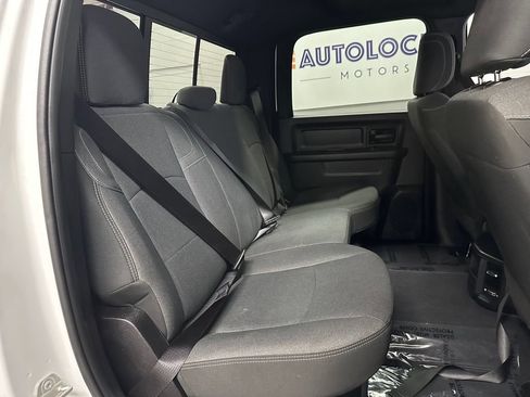 Used 2024 RAM 2500 Tradesman w/ Chrome Appearance Group AWD/4WD image 21