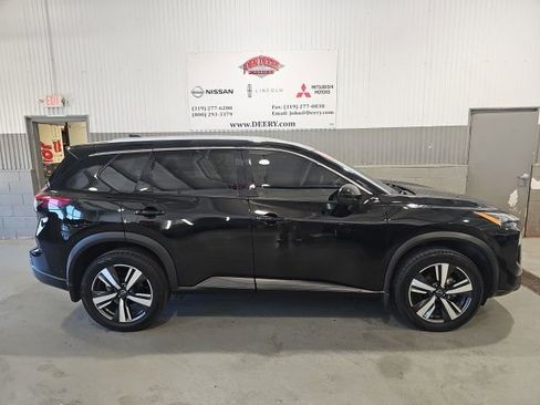 Certified 2024 Nissan Rogue SL AWD/4WD image 2
