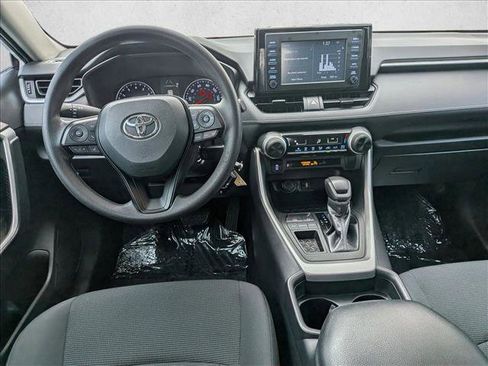 Used 2019 Toyota RAV4 LE image 16