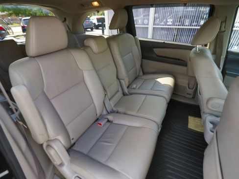 Used 2012 Honda Odyssey EX-L image 19
