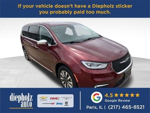 Used 2022 Chrysler Pacifica Limited image 1