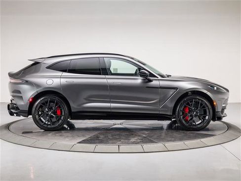 New 2026 Aston Martin DBX 707 image 14