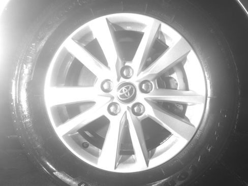 Used 2025 Toyota Camry LE image 13