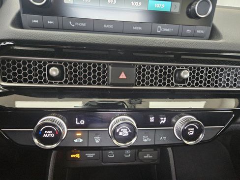 Used 2025 Honda Civic Sport image 23