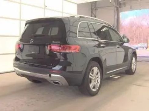 Used 2021 Mercedes-Benz GLB 250 4MATIC w/ Premium Package image 3