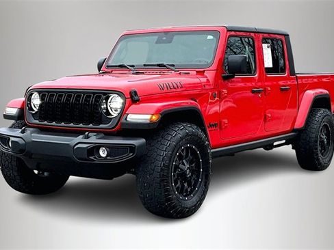 Used 2024 Jeep Gladiator Sport image 2