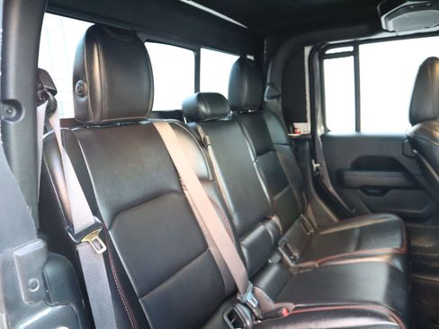 Used 2020 Jeep Gladiator Rubicon image 46