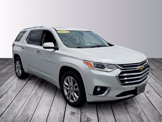 Used 2021 Chevrolet Traverse High Country FWD image 3