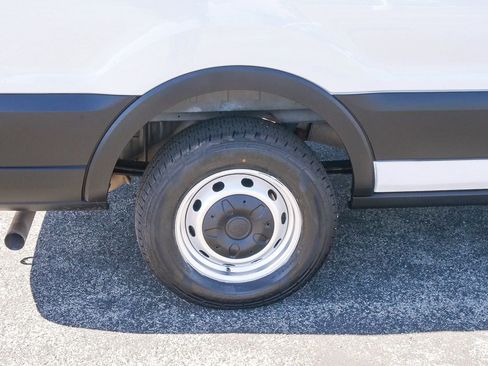 Used 2022 Ford Transit 350 XL image 6