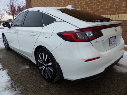 Used 2022 Honda Civic EX-L image 6