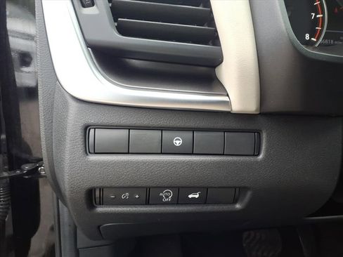 Used 2023 Nissan Rogue SV w/ SV Premium B Package image 29