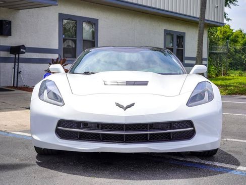 Used 2015 Chevrolet Corvette Stingray Coupe RWD image 2