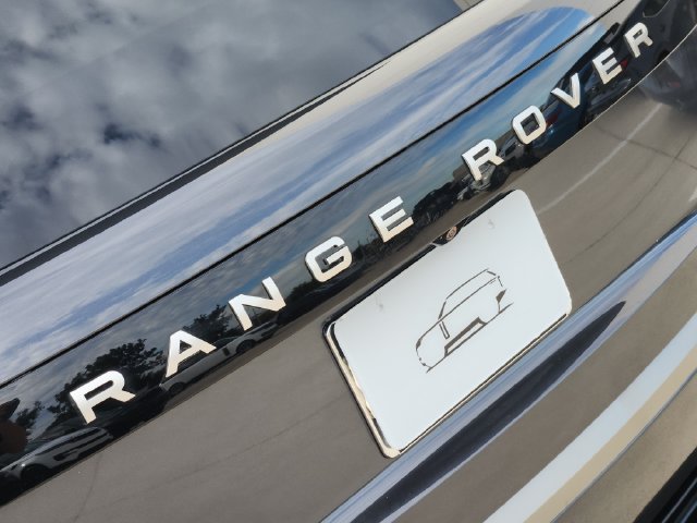New 2027 Land Rover Range Rover Long Wheelbase SE AWD/4WD image 8