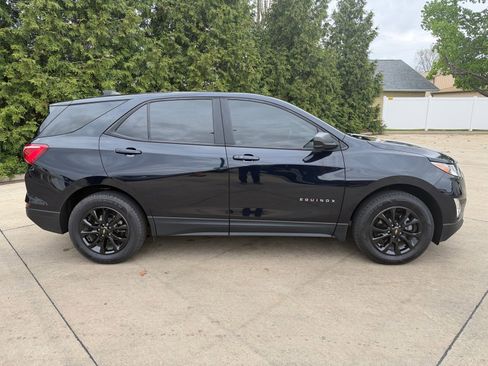 Used 2020 Chevrolet Equinox LS AWD/4WD image 31