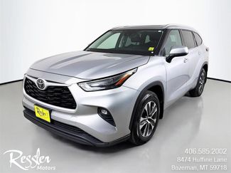 Used 2022 Toyota Highlander XLE AWD/4WD video 1