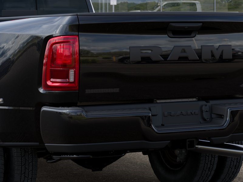 New 2026 RAM 3500 Big Horn AWD/4WD image 14