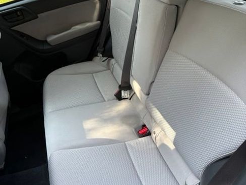 Used 2016 Subaru Forester 2.5i Premium w/ All-Weather Package AWD/4WD image 11