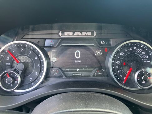 New 2026 RAM 1500 Big Horn AWD/4WD image 18