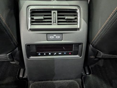Used 2024 MAZDA CX-90 Plug-In Hybrid w/ Premium Pkg AWD/4WD image 12