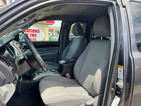 Used 2012 Toyota Tacoma PreRunner w/ SR5 Pkg RWD image 10
