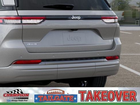 New 2026 Jeep Grand Cherokee Limited AWD/4WD image 13