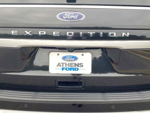 Certified 2024 Ford Expedition XLT AWD/4WD image 5