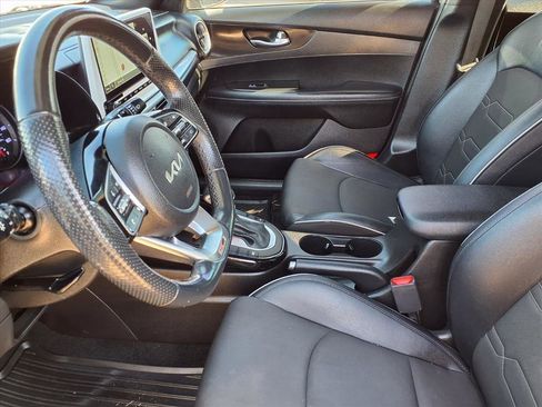 Used 2023 Kia Forte GT-Line image 16