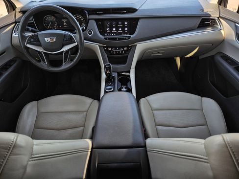 Used 2021 Cadillac XT5 Premium Luxury image 32