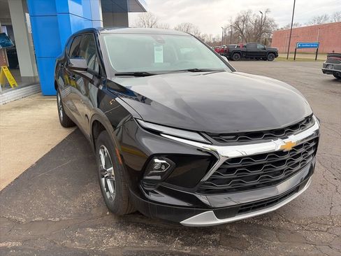 Used 2025 Chevrolet Blazer LT image 5