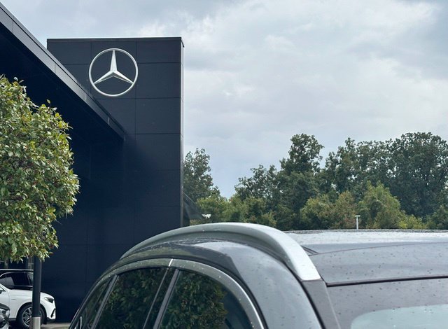 Used 2023 Mercedes-Benz GLC 300 4MATIC image 16