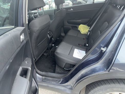 Used 2019 Kia Sportage LX AWD/4WD image 18