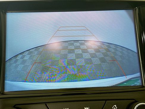 Used 2020 Buick Envision Essence FWD image 19