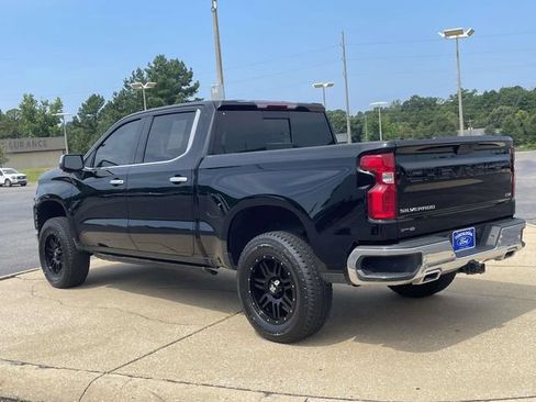 Used 2020 Chevrolet Silverado 1500 LTZ w/ LTZ Premium Package AWD/4WD image 4