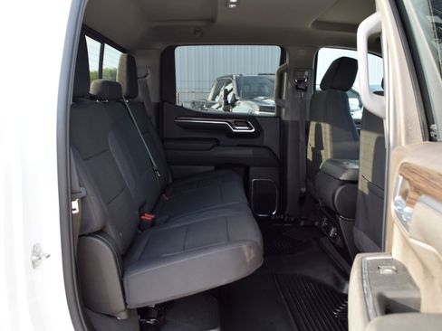 Used 2024 Chevrolet Silverado 1500 LT w/ Convenience Package II RWD image 20