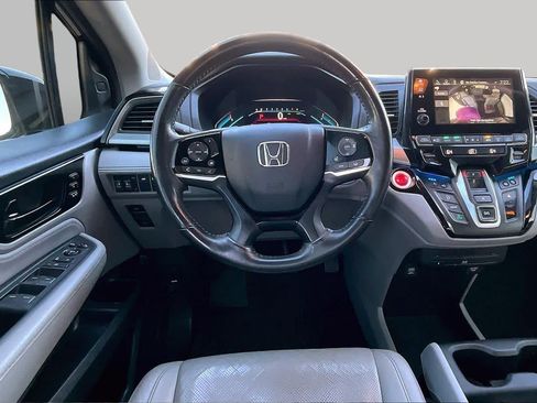 Used 2018 Honda Odyssey Elite image 5
