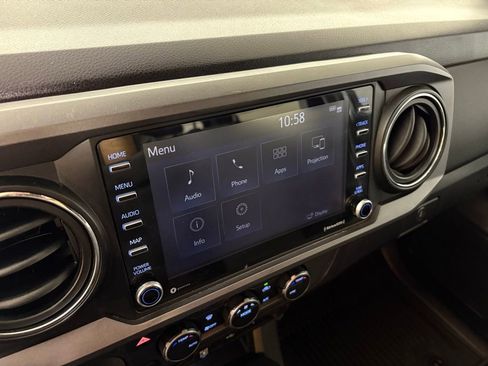 Used 2021 Toyota Tacoma TRD Off-Road image 25