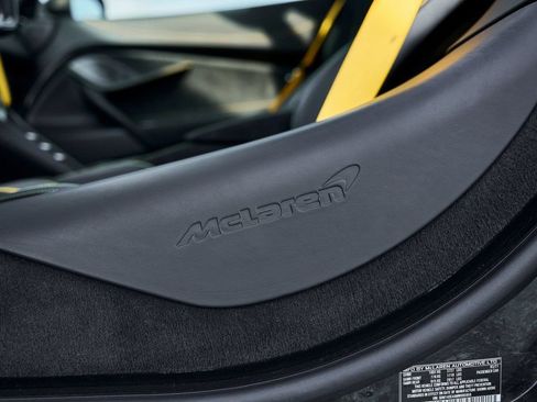 Used 2021 McLaren 720S RWD image 39