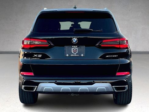 Used 2022 BMW X5 xDrive40i w/ Premium Package image 4