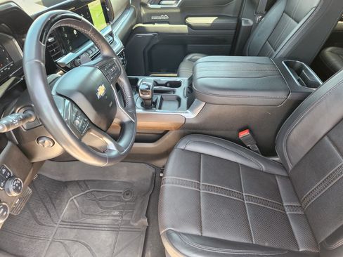 Used 2024 Chevrolet Silverado 1500 High Country w/ Technology Package AWD/4WD image 13