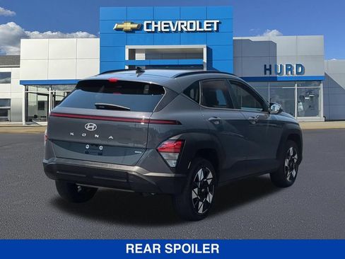 Used 2024 Hyundai Kona SEL AWD/4WD image 4