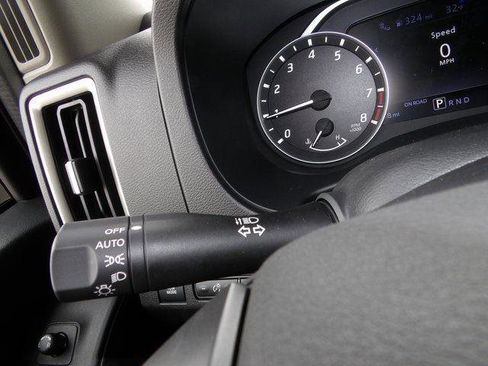 New 2026 Nissan Frontier SV w/ SV Convenience Package AWD/4WD image 32