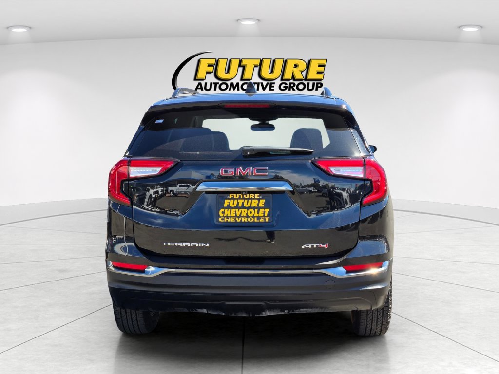 Used 2023 GMC Terrain AT4 AWD/4WD image 5