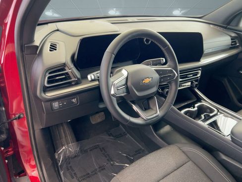 Used 2024 Chevrolet Traverse LT w/ LPO, Floor Liner Package image 4