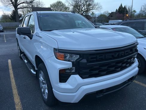 Used 2022 Chevrolet Silverado 1500 Custom image 3