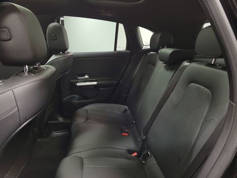 Used 2024 Mercedes-Benz GLA 250 4MATIC image 20